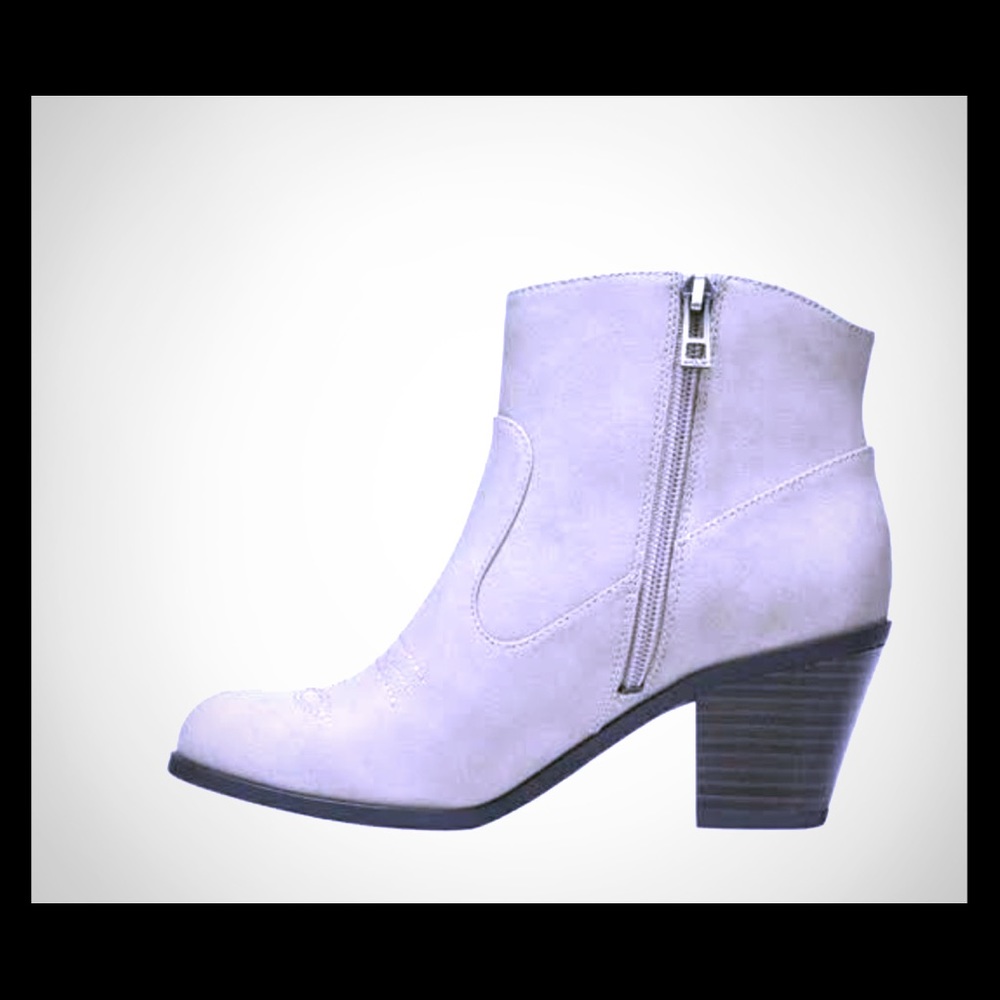Brand New Sam & Libby Fringe Boots